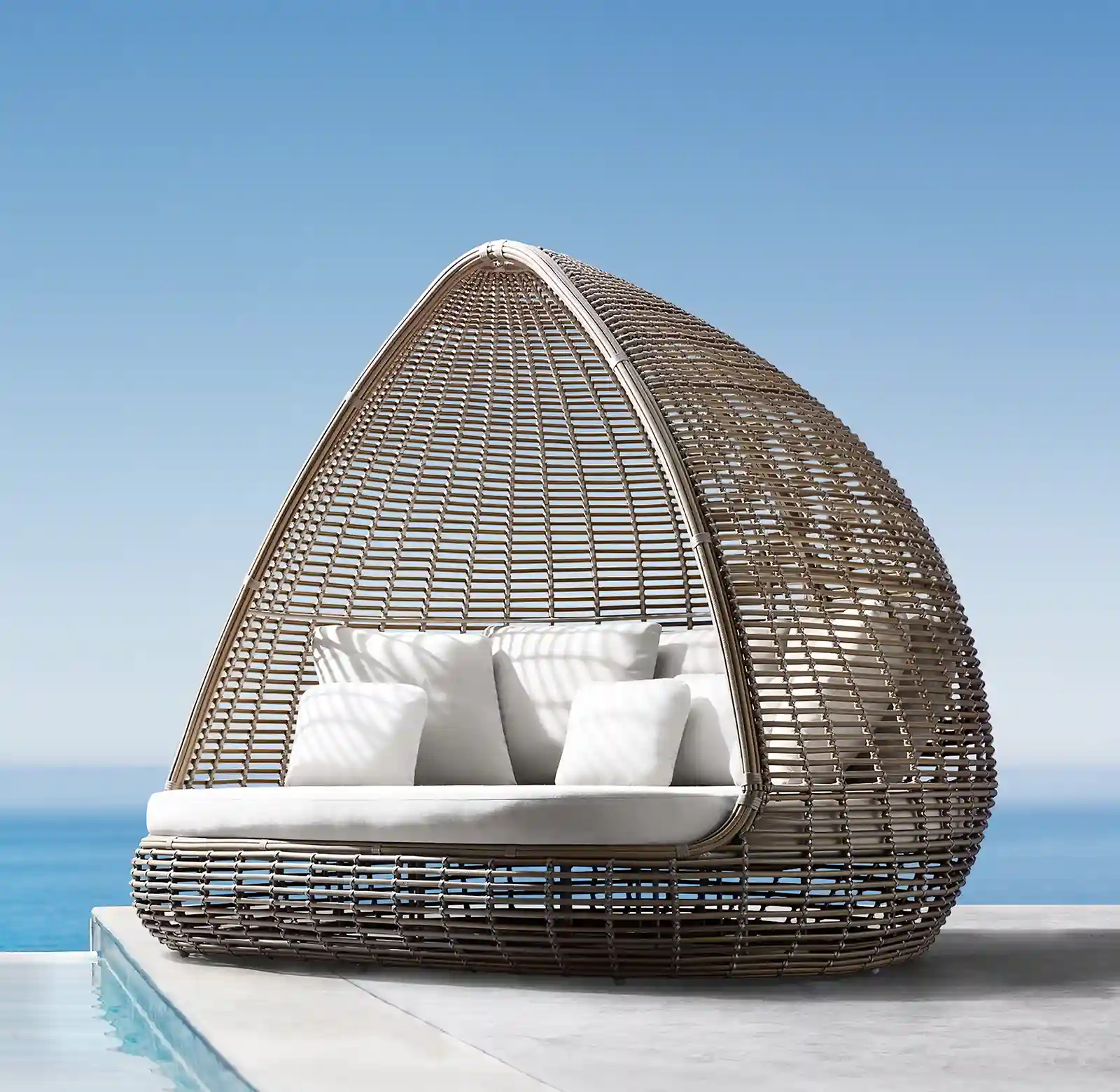 rh outdoor daybed